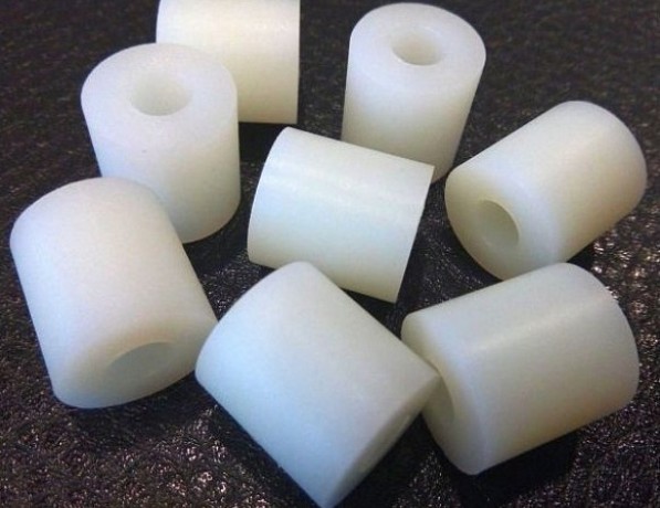 Капролоновая втулка белая ПА 6 А 80х1400 мм ТУ 2224-036-00203803-2012 фото