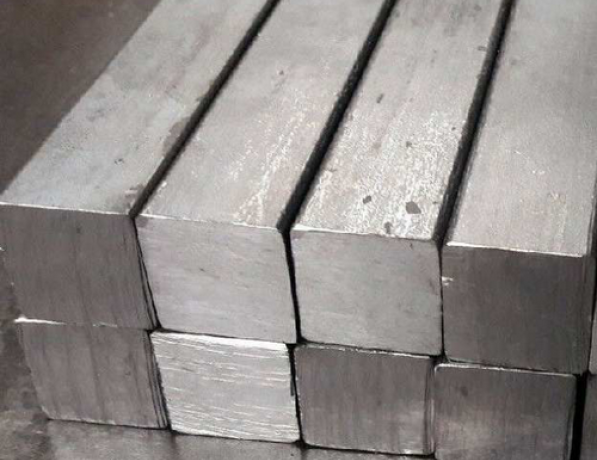 Поковка титановая квадратная ОТ4-1 110 мм ОСТ 1 90000-70 фото