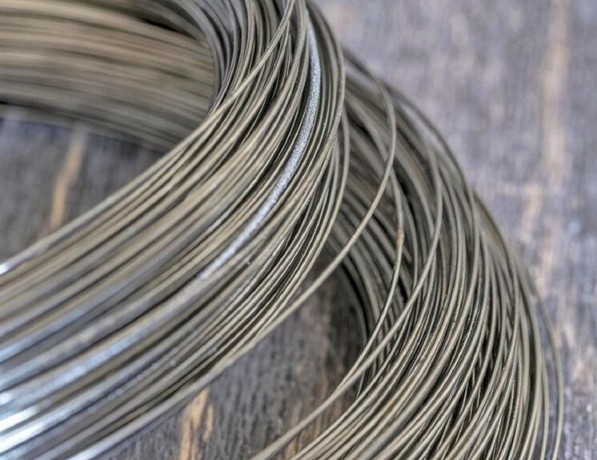 Проволока конструкционная 18кп 0,7 мм ГОСТ 1050-2013 фото